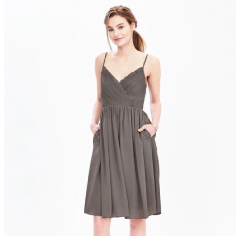 BANANA REPUBLIC Taupe Strappy Crossover Vee Dress - Picture 3 of 7